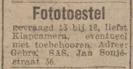 Artikel 'Fototoestel' uit  van  dec 
