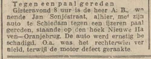 Artikel 'Tegen een paal gereden' uit  van  dec 
