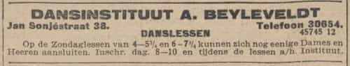 Artikel 'Dansinstituut A. Beyleveldt' uit De Maasbode van 28 okt 1926
