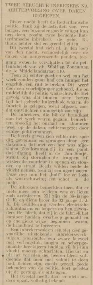 Artikel 'Twee beruchte inbrekers na achtervolging over daken gegrepen.' uit  van  dec 
