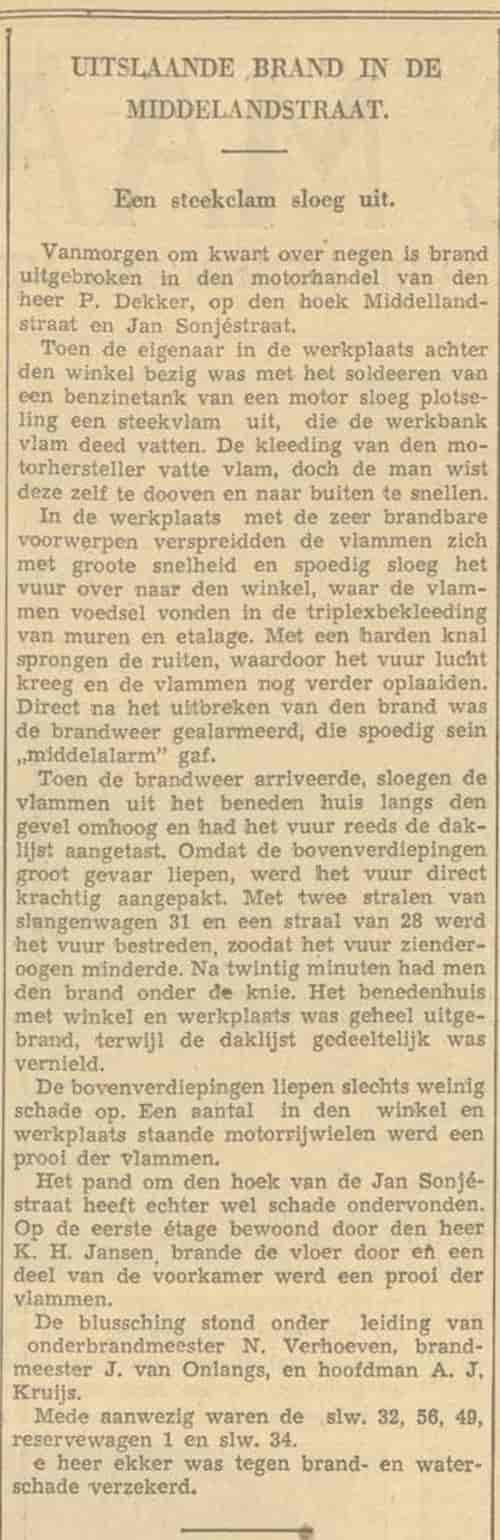 Artikel 'Uitslaande brand in de Middellandstraat.' uit  van  dec 

