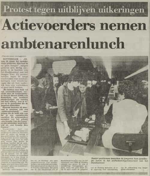 Artikel 'Actievoerders nemen ambtenarenluch' uit  van  dec 
