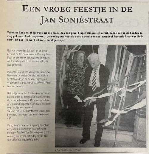 Artikel 'Een vroeg feestje in de Jan Sonjéstraat' uit  van  dec 

