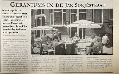 Artikel 'Geraniums in de Jan Sonjéstraat' uit  van  dec 
