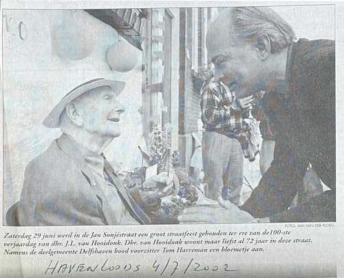 Artikel 'Groot straatfeest' uit  van  dec 
